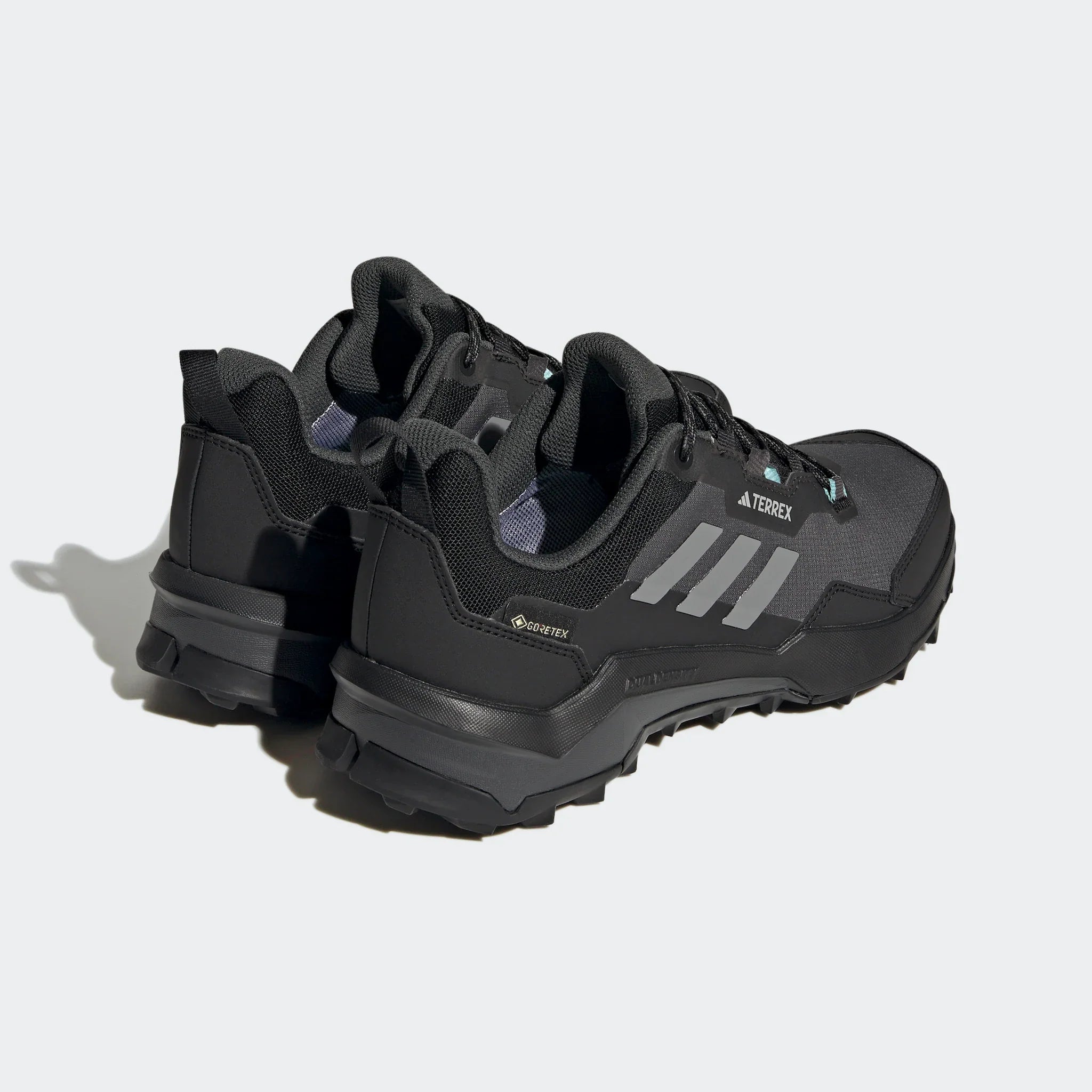 Adidas Terrex AX4 Gore-Tex - Core Black / Grey Three / Mint