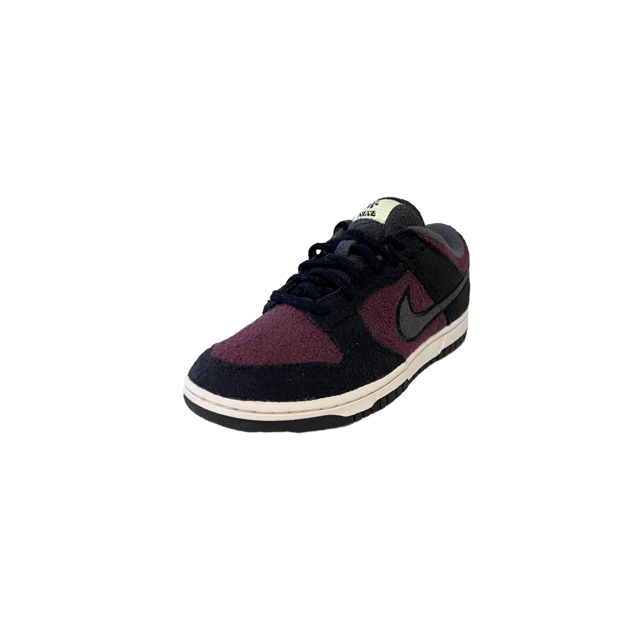 Nike Dunk Low SE Fleece Pack Burgundy Crush (W)