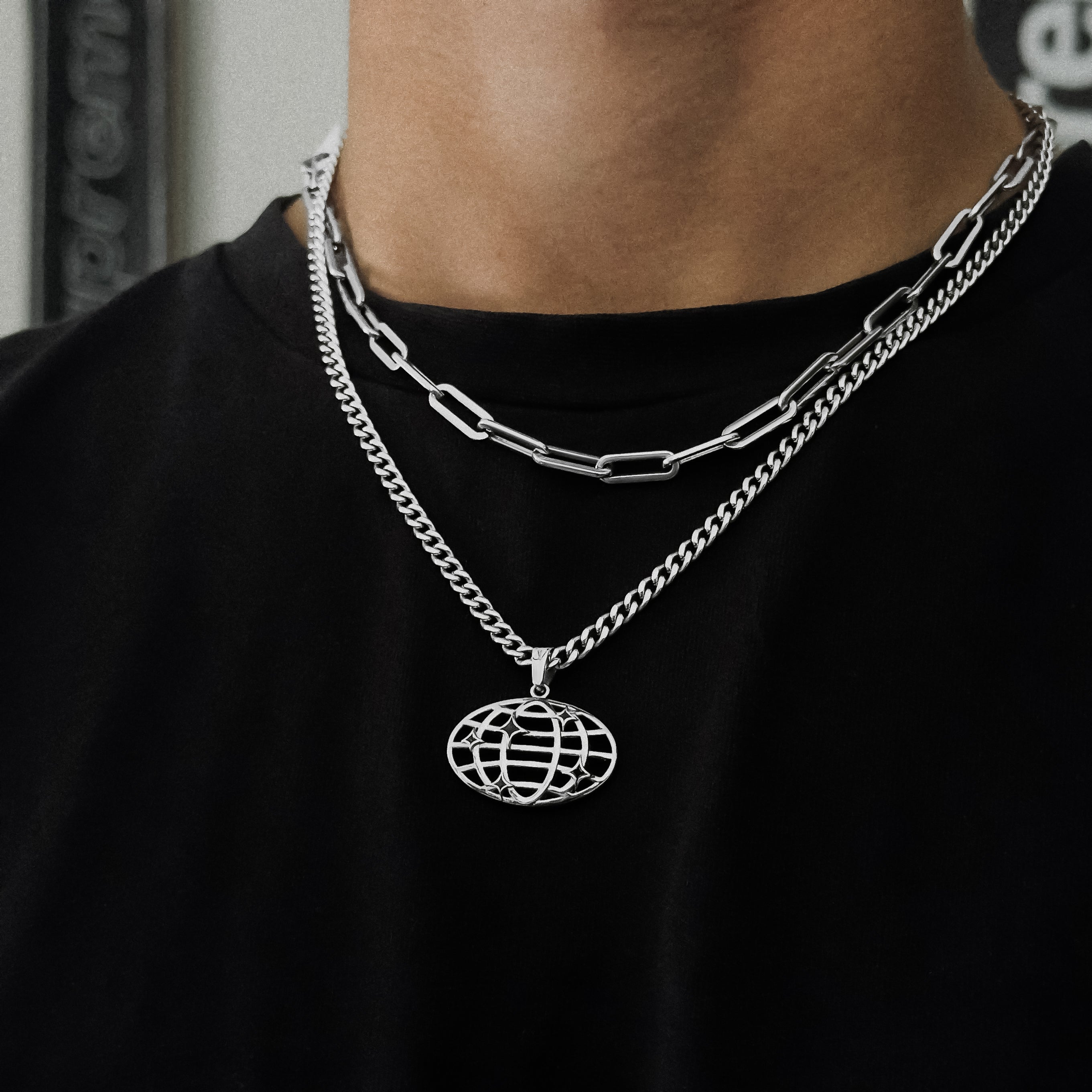 Zoomed-In Detail of World Cuban Kette 4mm Stainless Steel Halskette