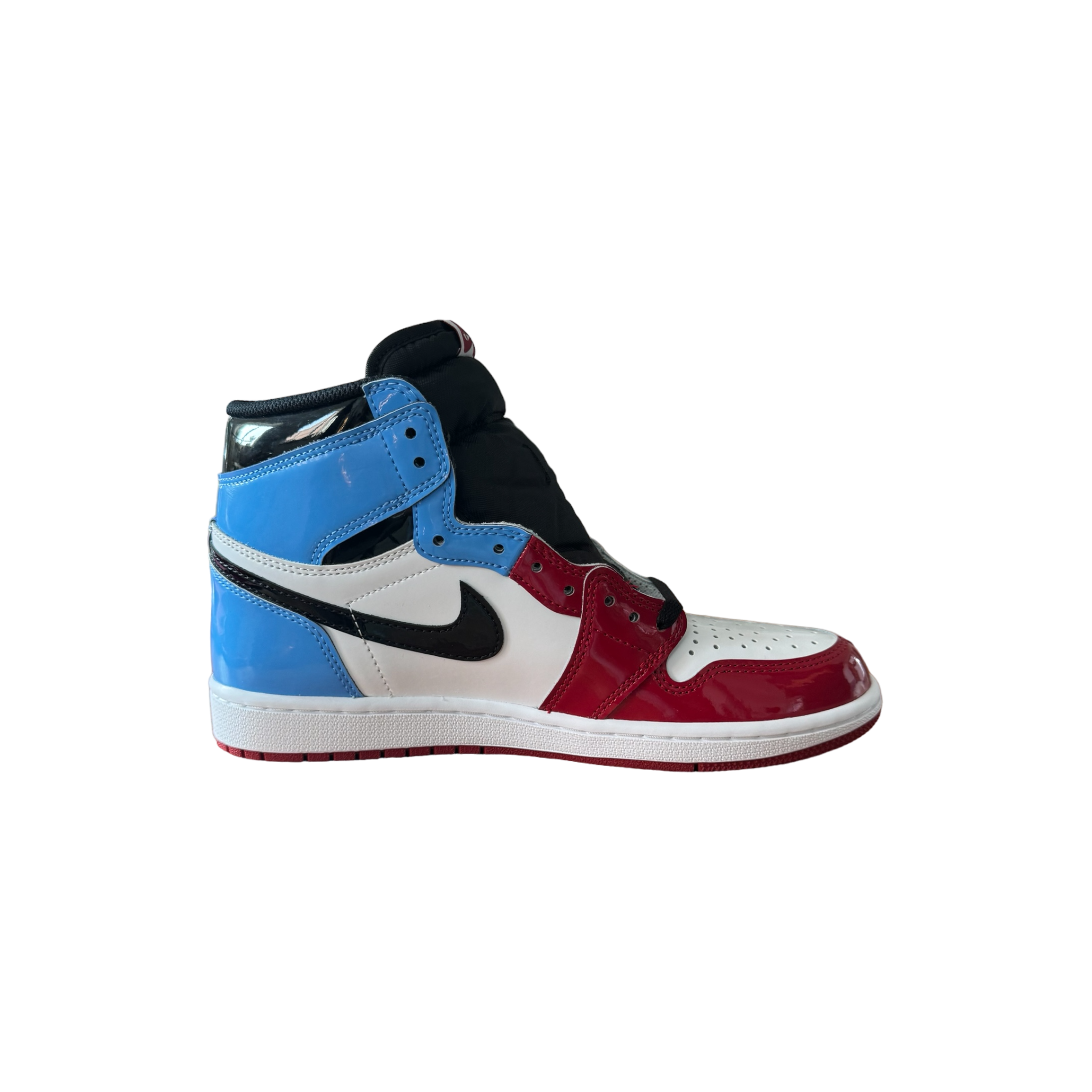 Air_Jordan_1_Retro_High_OG_Fearless_UNC_Chicago_Left_inner_side