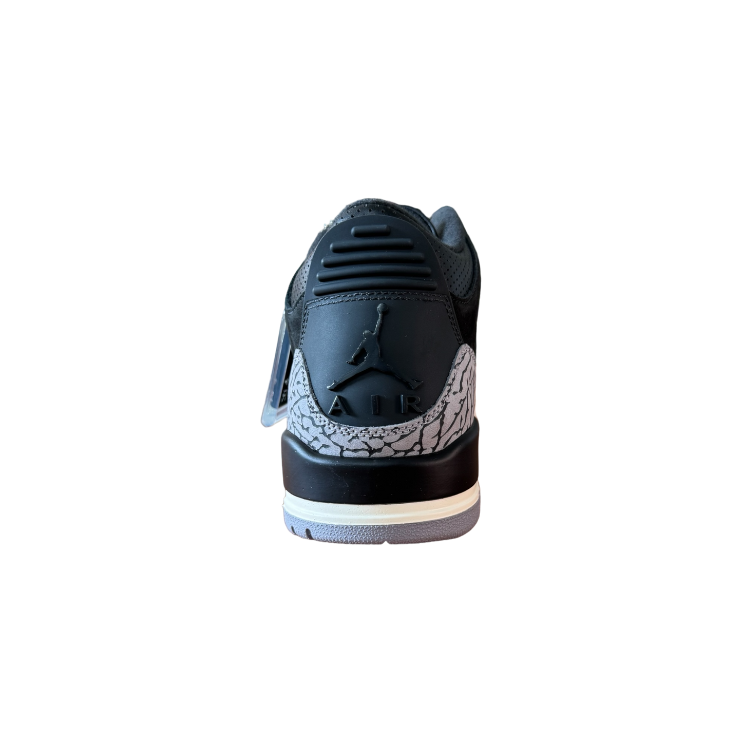 Air_Jordan_3_Retro_Off_Noir_W_heel_back