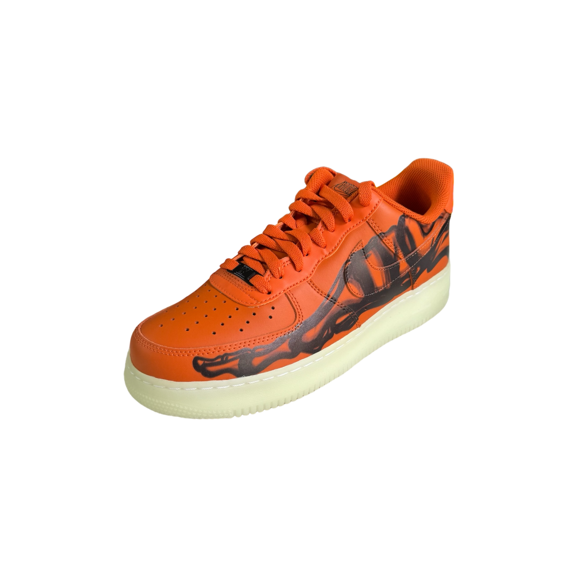 Nike_Air_Force_1_low_Orange_Skeleton_Halloween_2020_Front