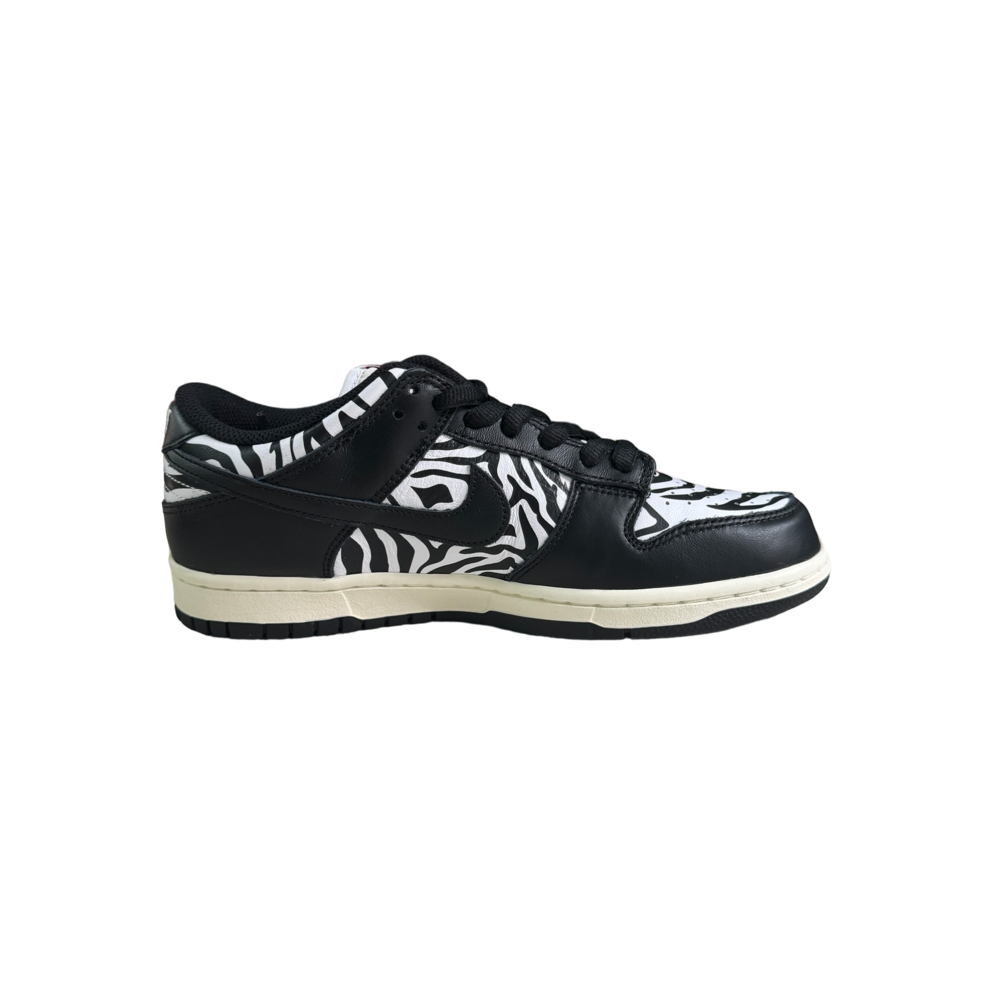 Nike_SB_Dunk_low_OG_QS_Quartersnacks_Zebra_Left_inner_side