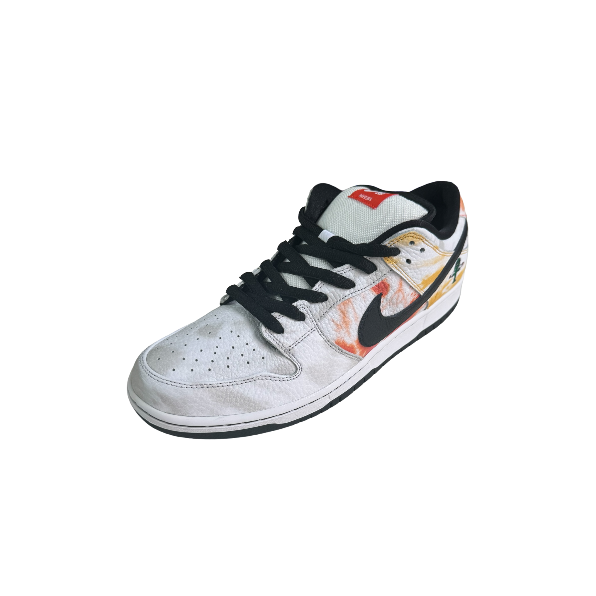 Nike_SB_Dunk_low_Raygun_Tie_Dye_White_front