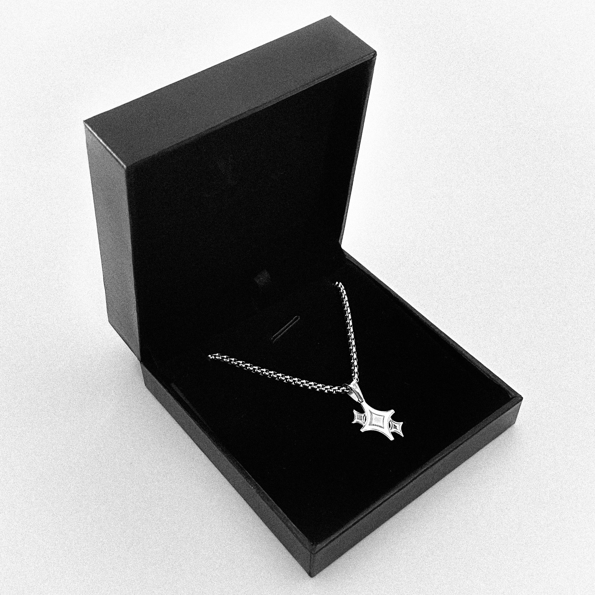 Modern Star Box Kette 2.5mm Stainless Steel Showcase