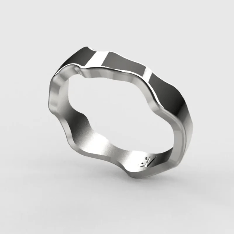 Uneven textured ring in Silber – modern minimalist jewelry.