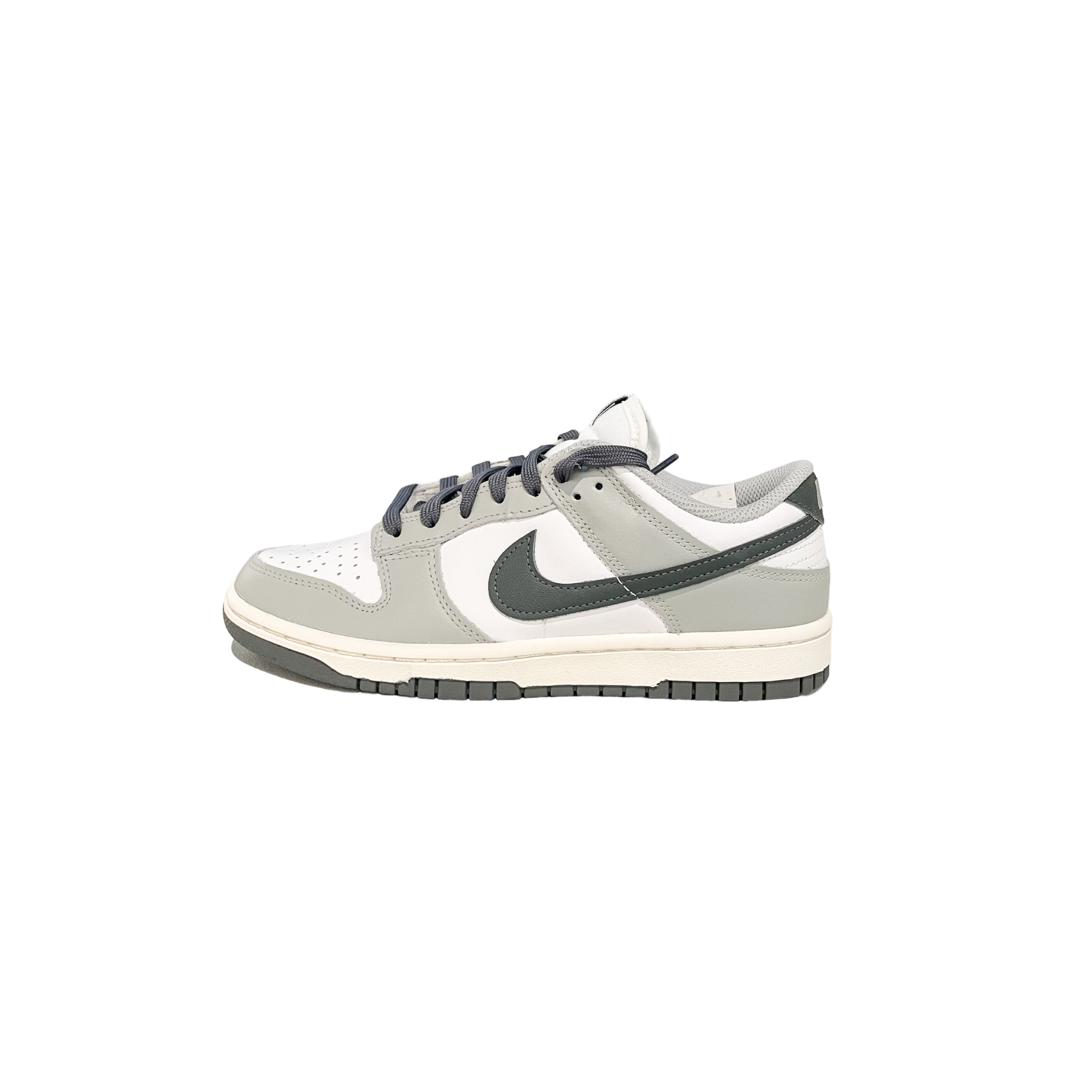 Nike Dunk Low light smoke grey (W)